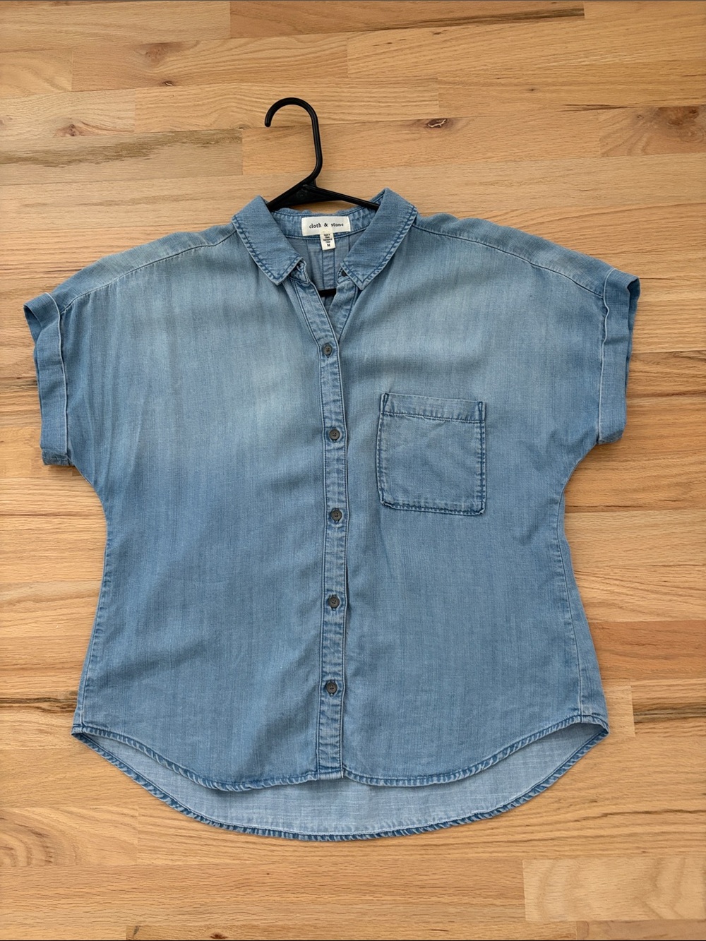 Cloth and Stone cuffed sleeve denim button down shirt - Picture 3 of 4